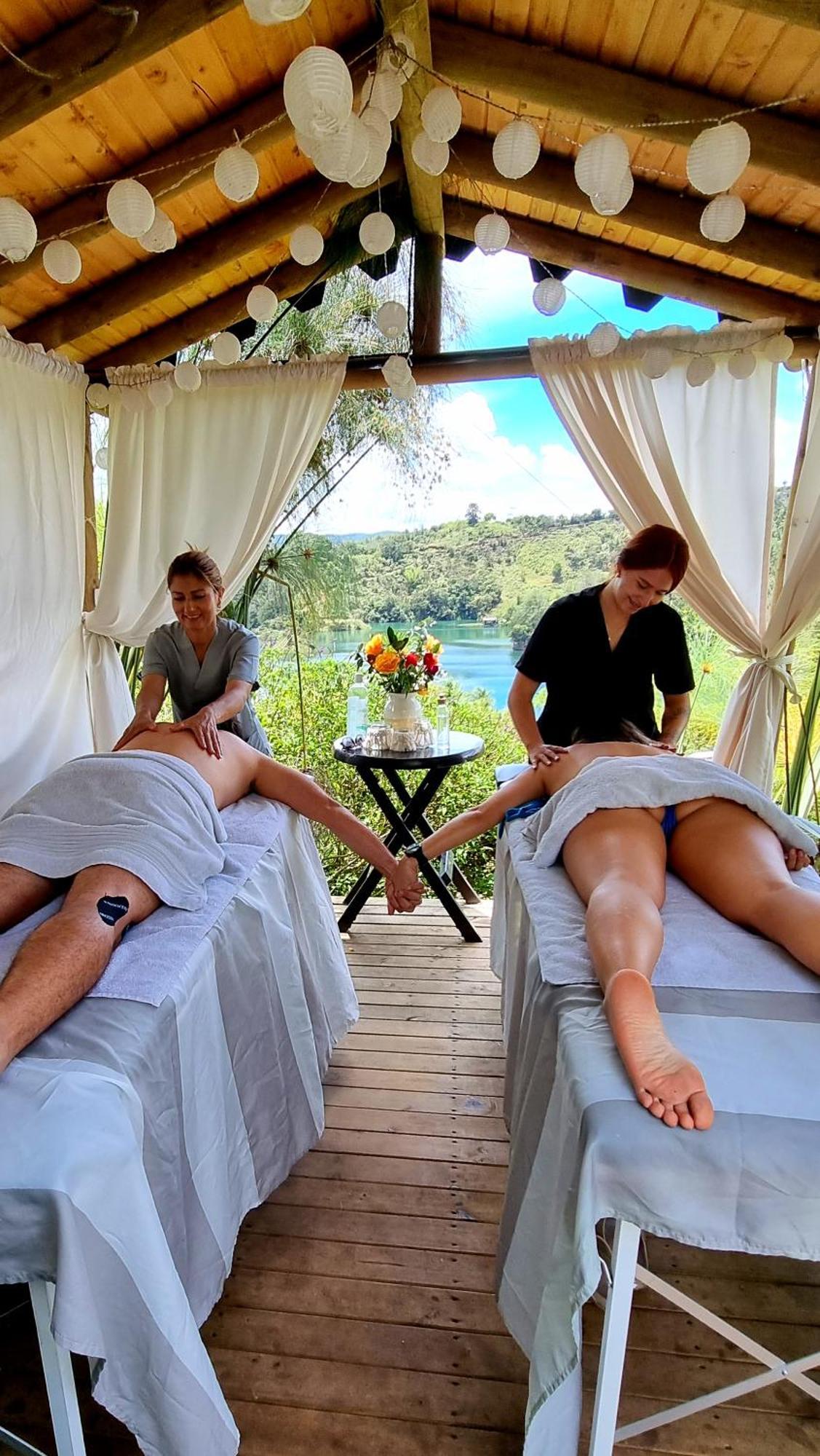Levit Glamping - Hotel Guatape Penol (Adults Only) מראה חיצוני תמונה