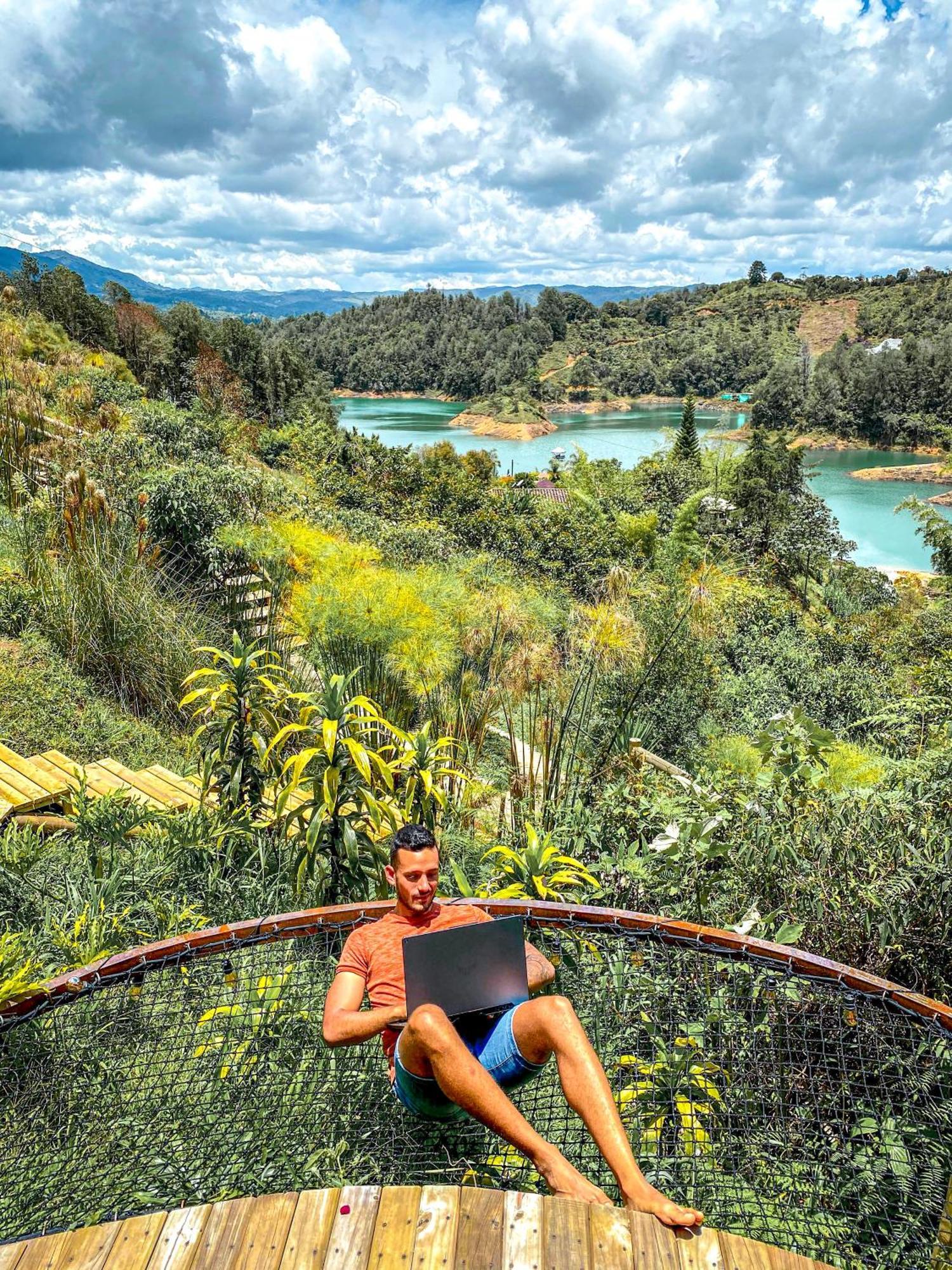 Levit Glamping - Hotel Guatape Penol (Adults Only) מראה חיצוני תמונה